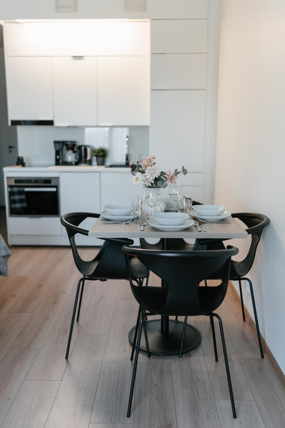 Kitchen or kitchenette, Dining area, dishwasher, oven, stove