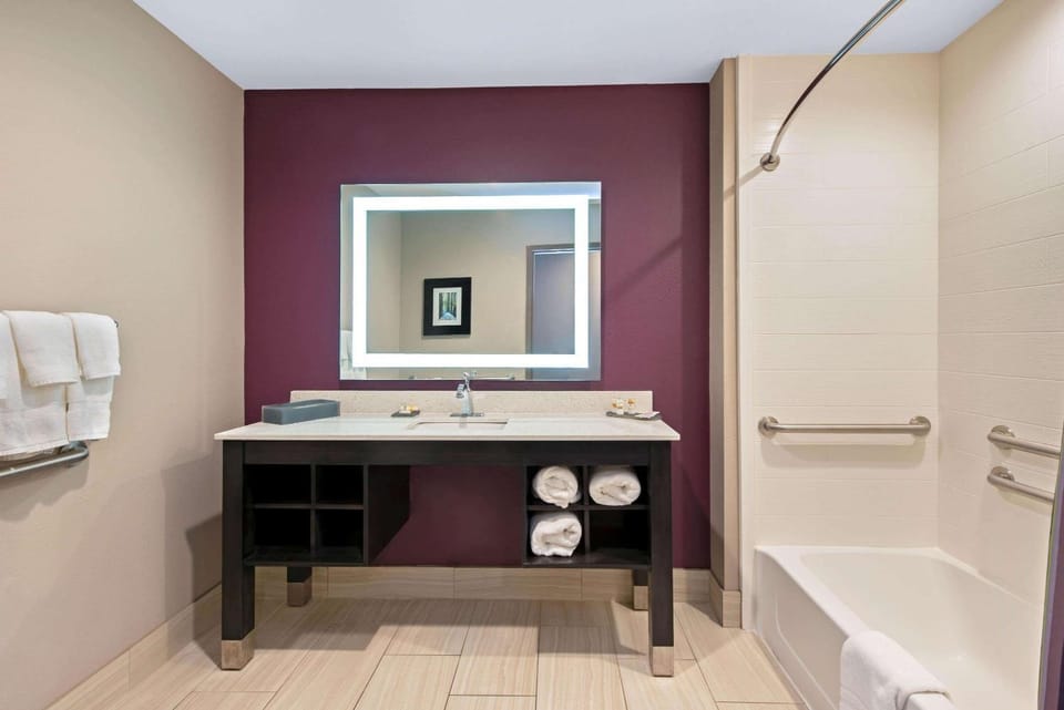 Bathroom, Photo of the whole room, On site, ADAM
