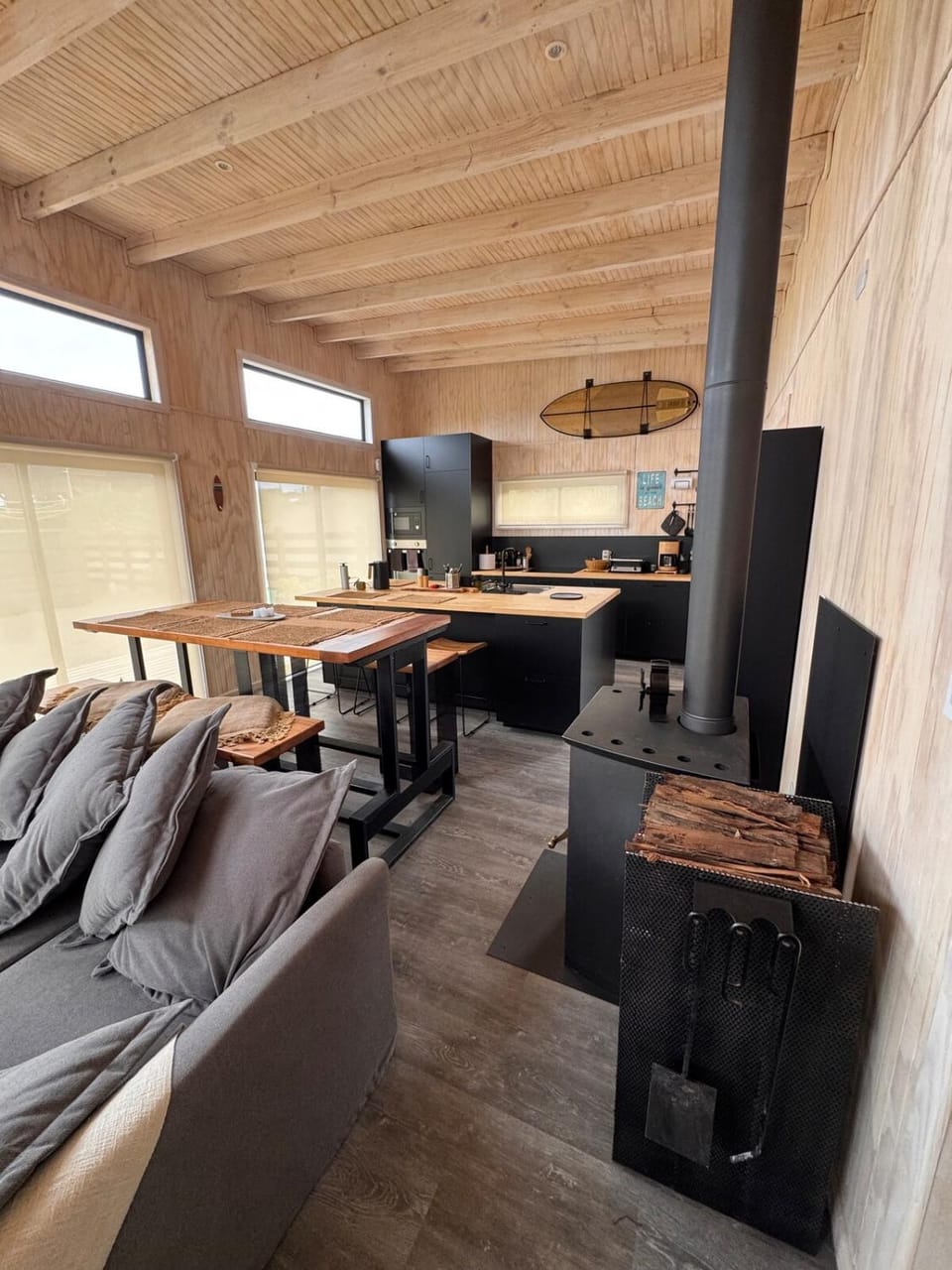 Kitchen or kitchenette, Living room, Dining area