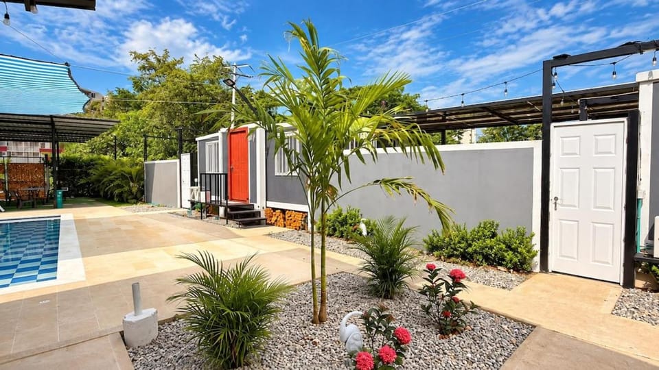 Property building, Garden