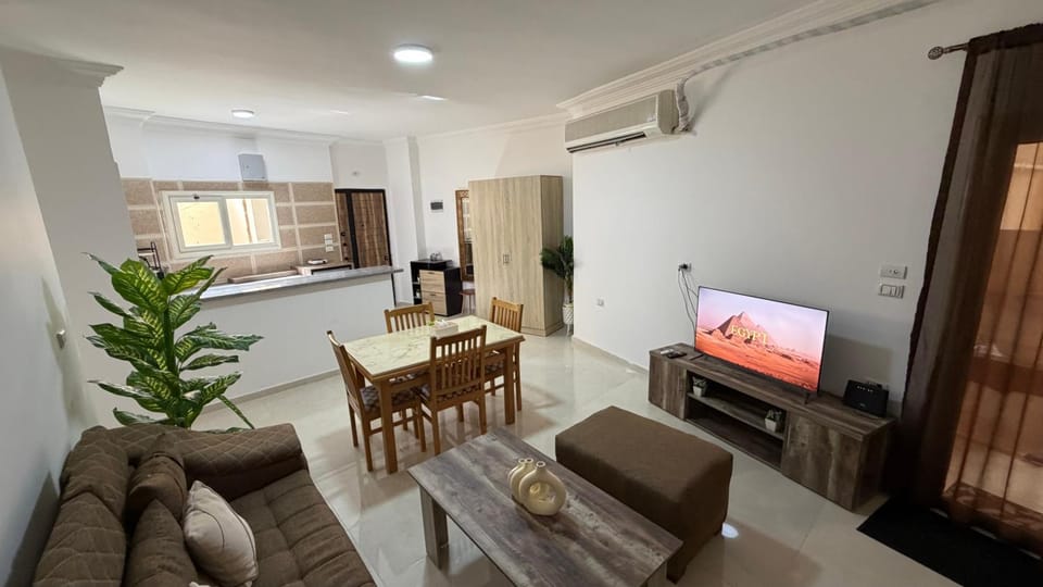 3 Bedroom Apartment with swimming pool view Egypt Apartment in Hurghada
