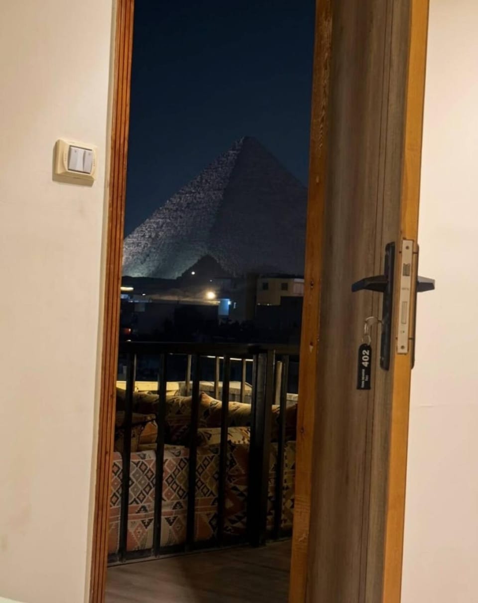 Night, View (from property/room), Balcony/Terrace