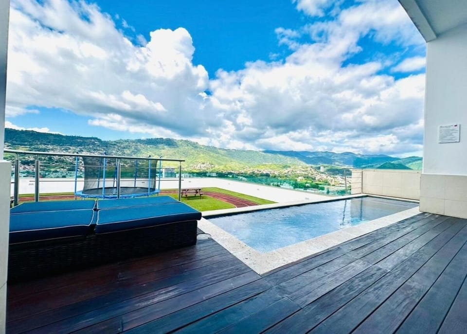 Family Perfect 2BR Apartment next to US Embassy Apartment in Tegucigalpa