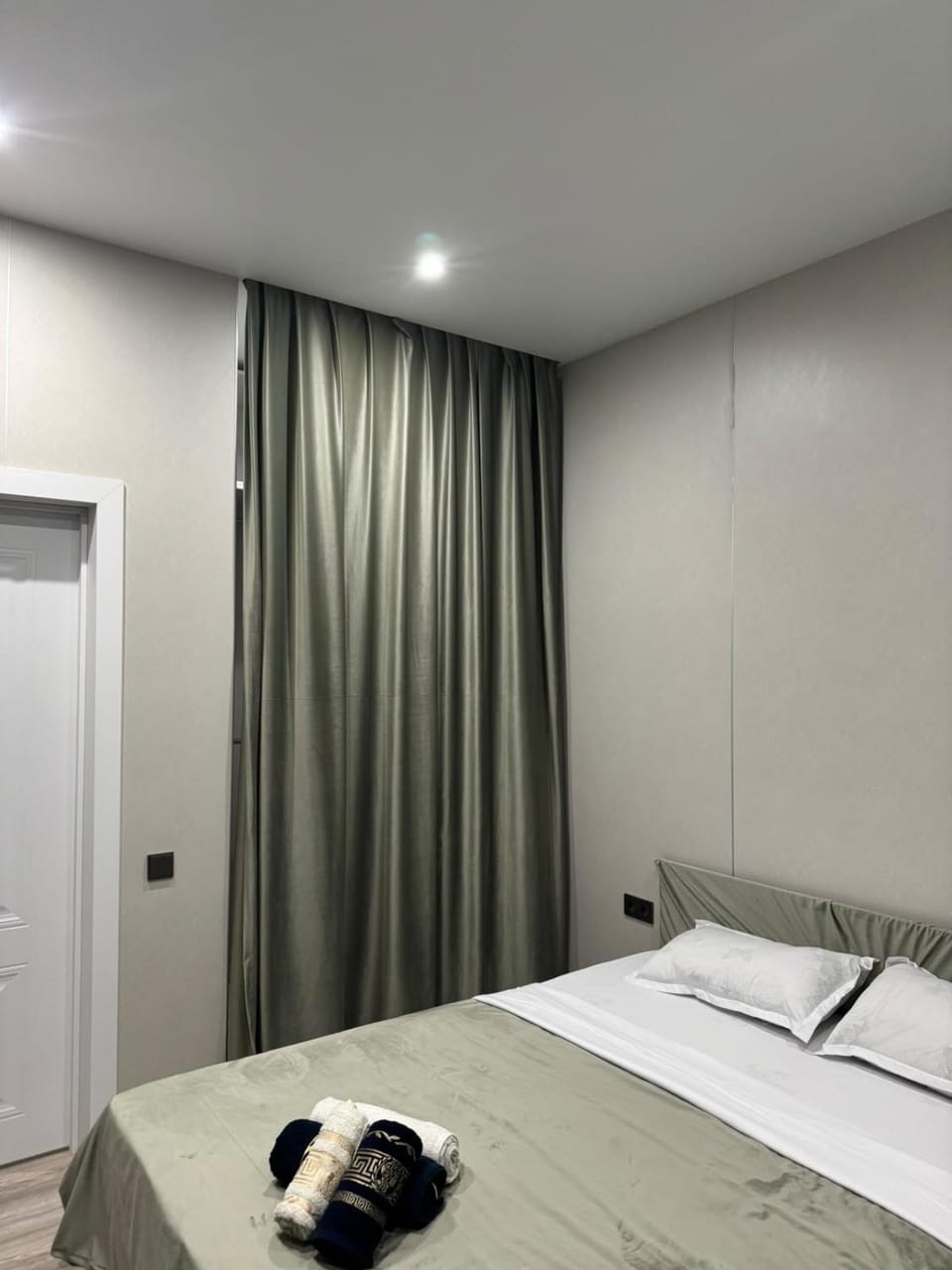 Bed, Photo of the whole room, Bedroom, towels, wardrobe