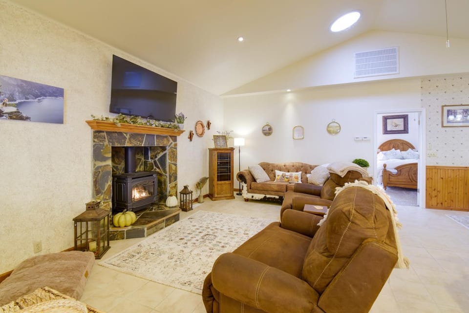 Jamestown Cottage: 3 Mi to Town, Historic Sites House in Jamestown