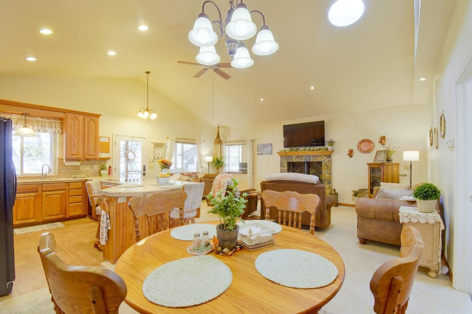 Jamestown Cottage: 3 Mi to Town, Historic Sites House in Jamestown
