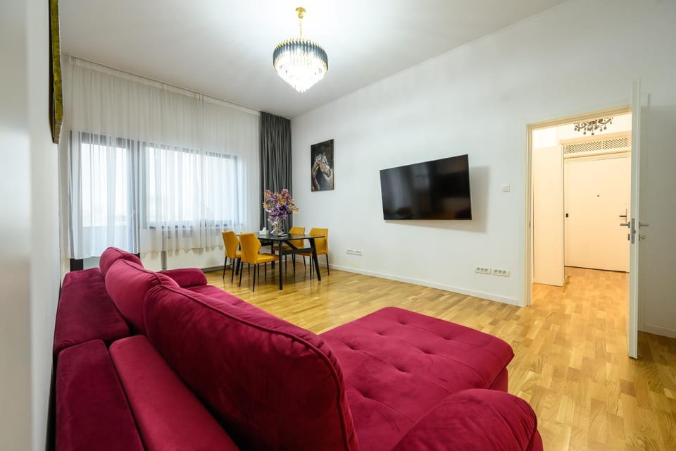 Little Paris Stay - 2BR Flat on Calea Victoriei Apartment in Bucharest
