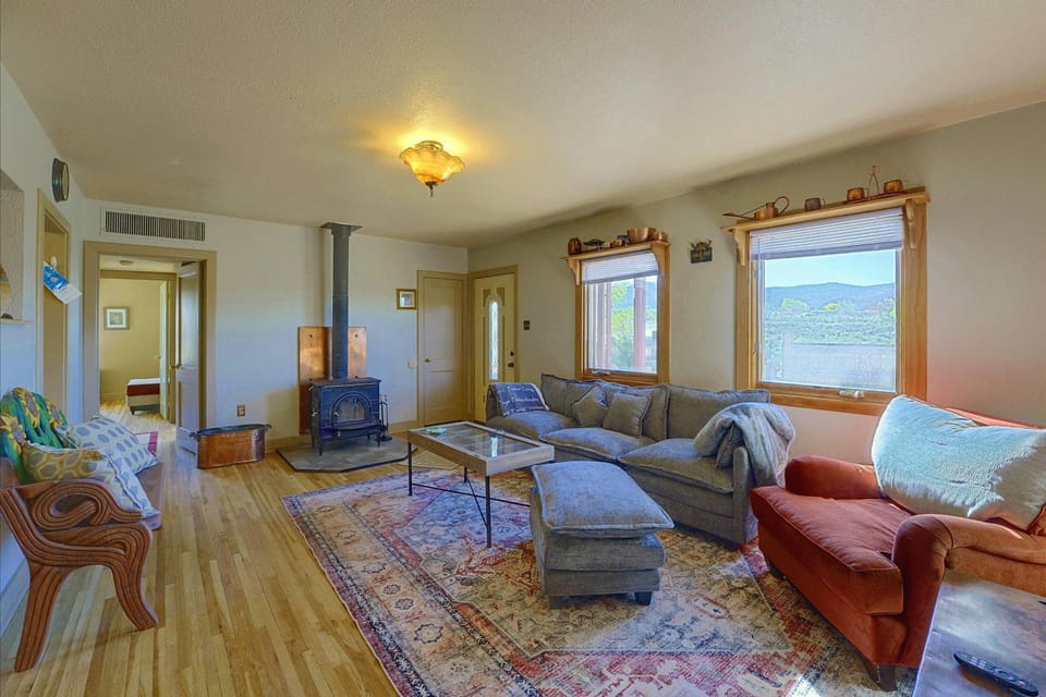 Hike From Your Backyard! Taos Extended Stay House in Taos