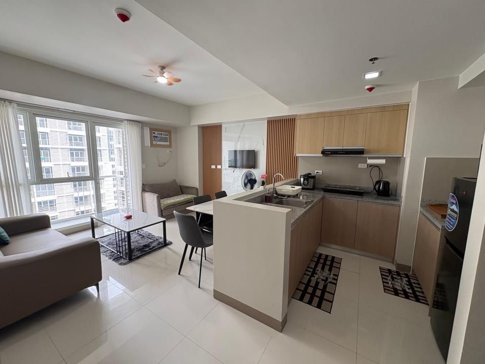 One Lakeshore Drive Apartment in Davao City
