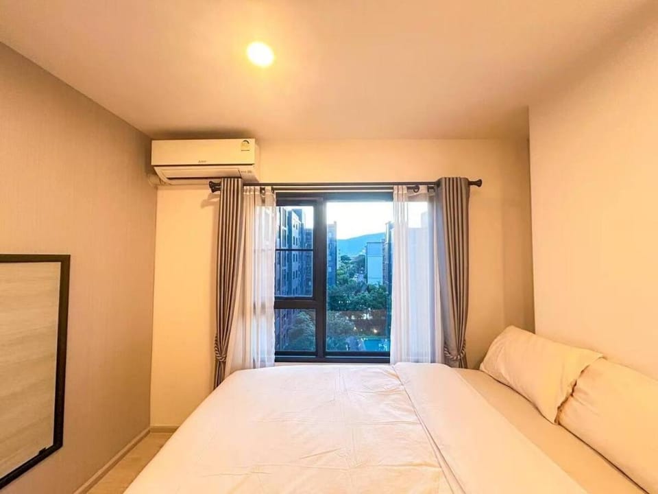B6 临近尚泰商场,环境安静,泳池风景,免费泳池,健身房,工作区,WiFi,可停车,度假首选,可月租 Apartment in Chiang Mai