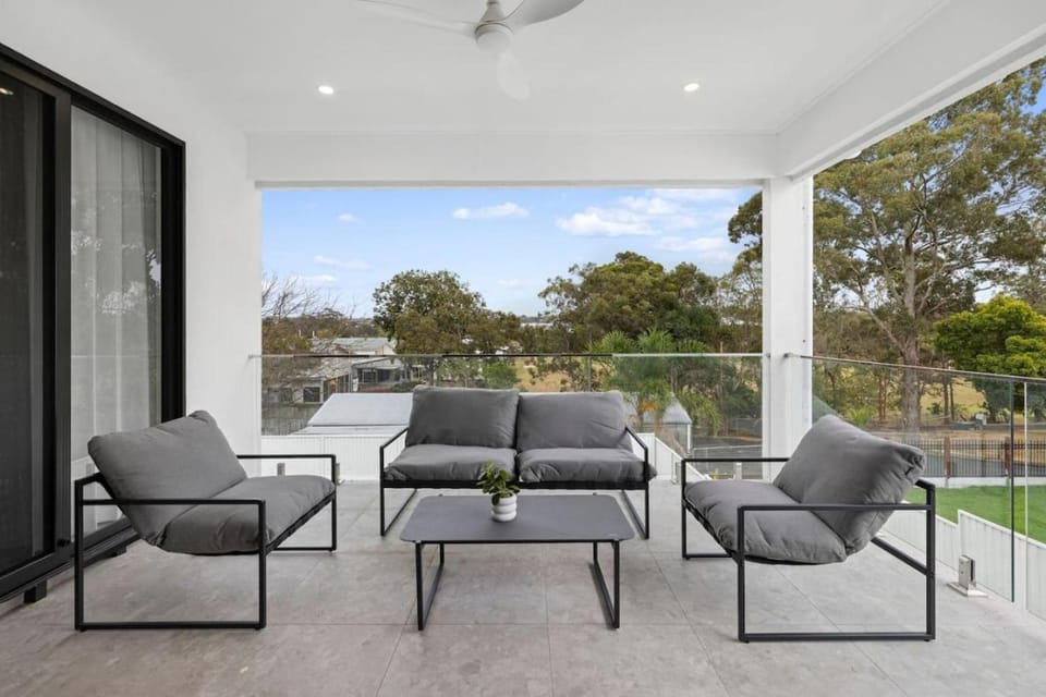 Spacious 5BR Home Near Westfield and Sunnybank House in Brisbane