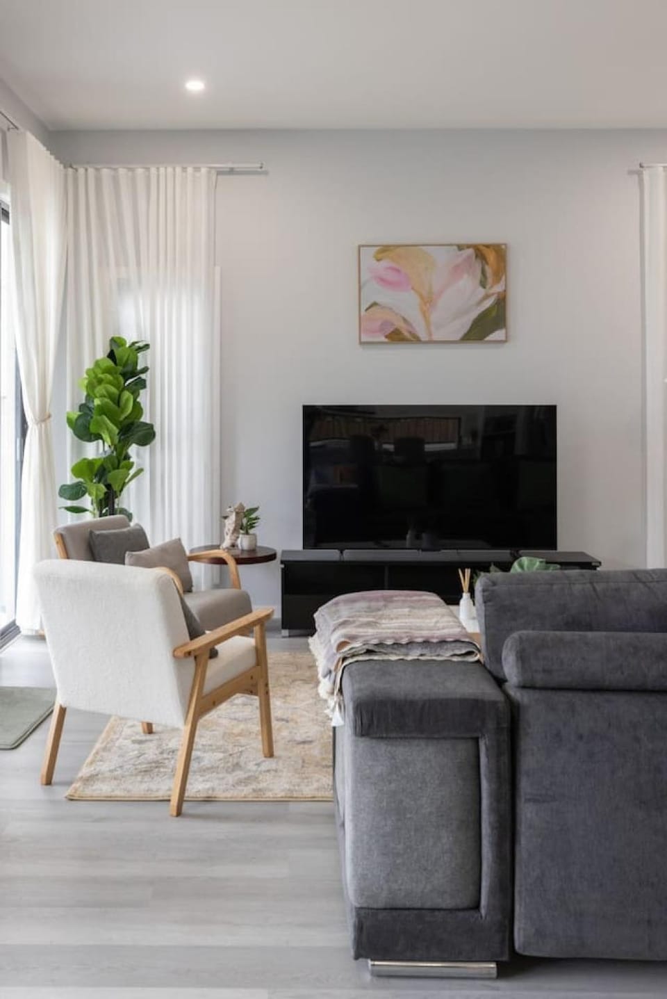 Spacious 5BR Home Near Westfield and Sunnybank House in Brisbane