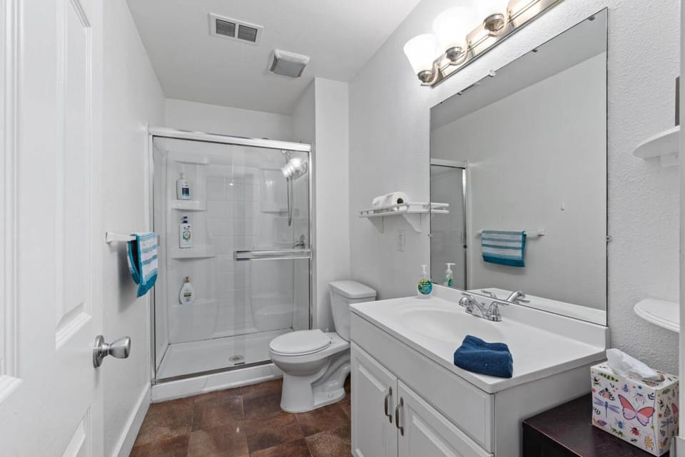 Charming 4QueenBed Home Near Major Tech Companies House in Milpitas