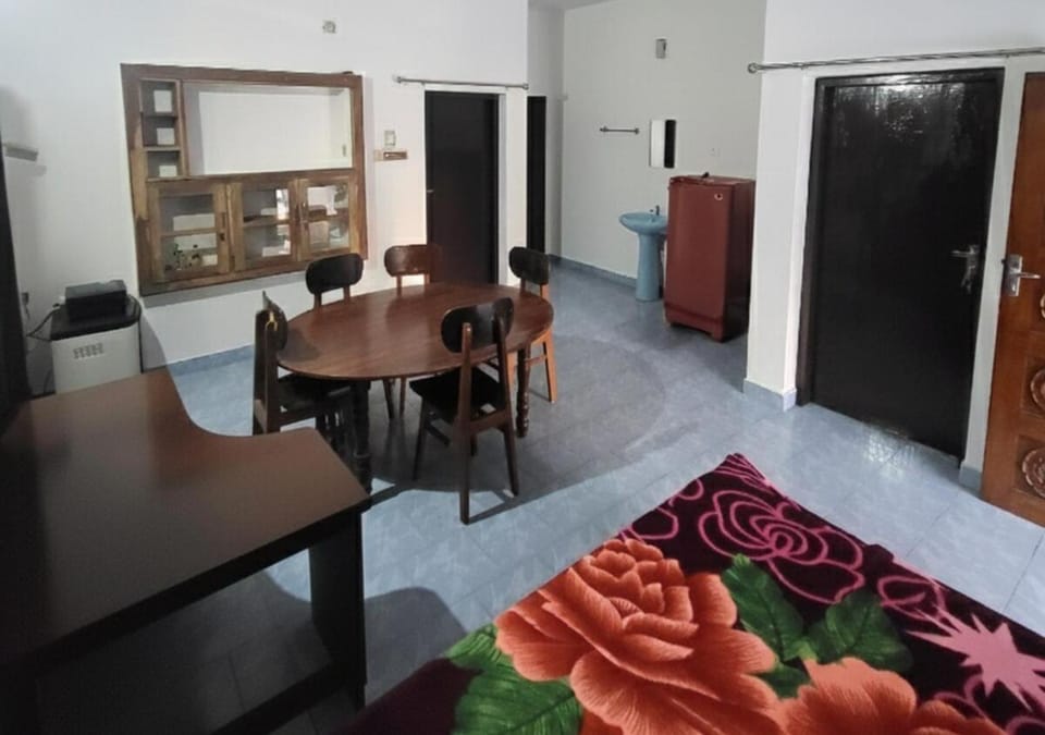 Pranavam Home 2BR Stay, 10m Walk to Varkala Beach House in Varkala