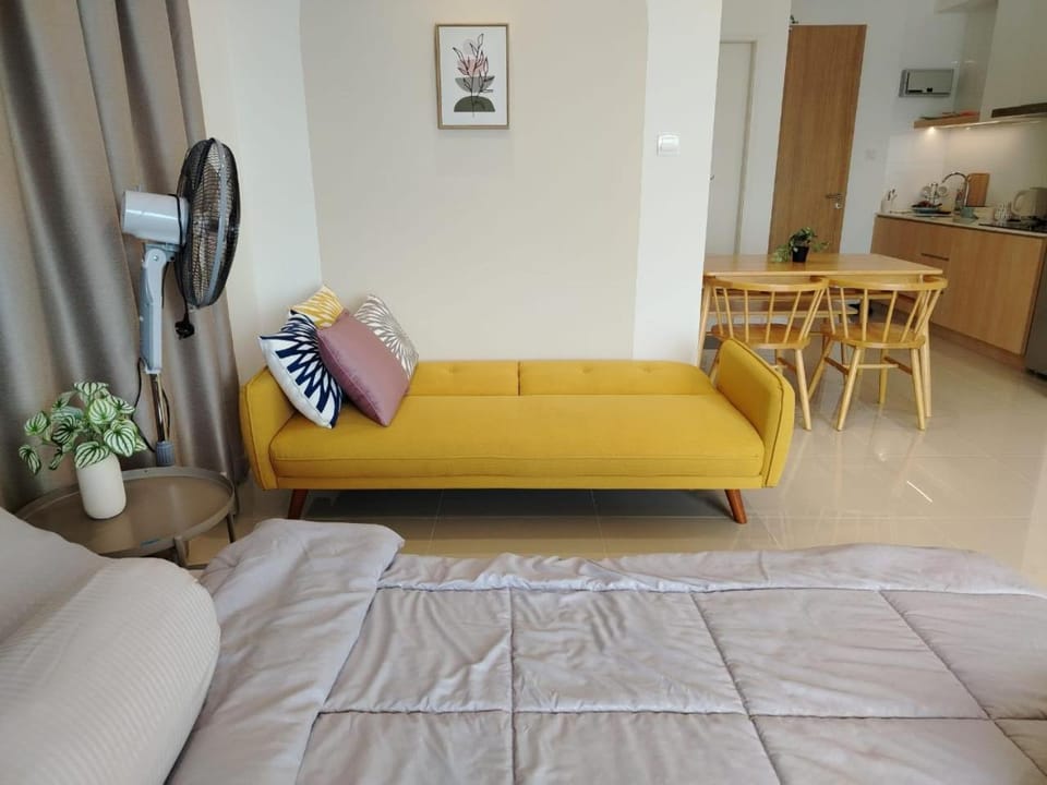 Kuching Suite Ace at Riverine Diamond Apartment in Kuching