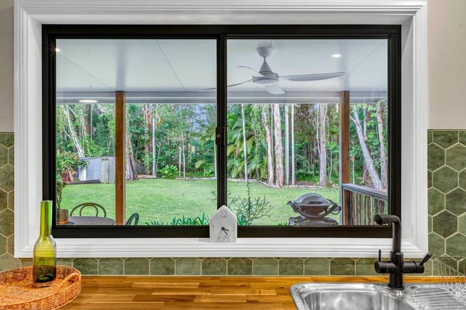 Cottage with private creek access, Sunshine Coast House in Palmwoods