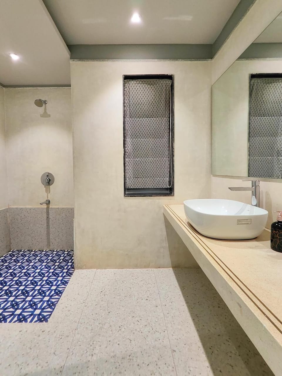 Plot 77 Deluxe Baga-W Private Pool Apartment in Baga