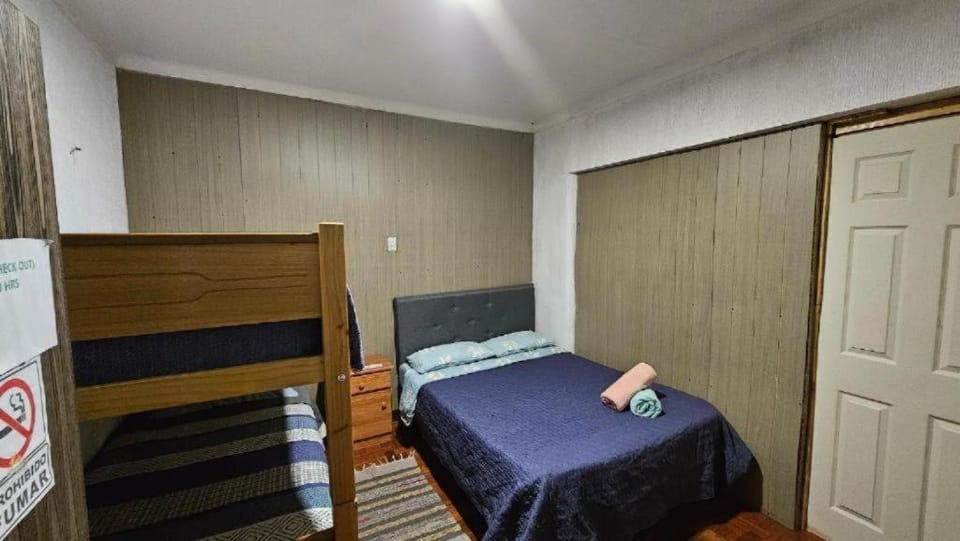 Alojamiento Gloria 2 poniente 333 casa 14 Viña Bed and Breakfast in Vina del Mar