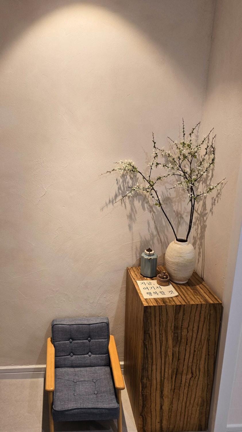 6-minute walk to Jeonpo Station, free parking, free luggage storage, premium 6th floor private house for 8 people Apartment in Busan