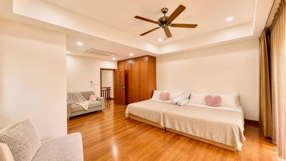 4-Bedroom Family Pool Villa in Laguna Phuket Villa in Choeng Thale