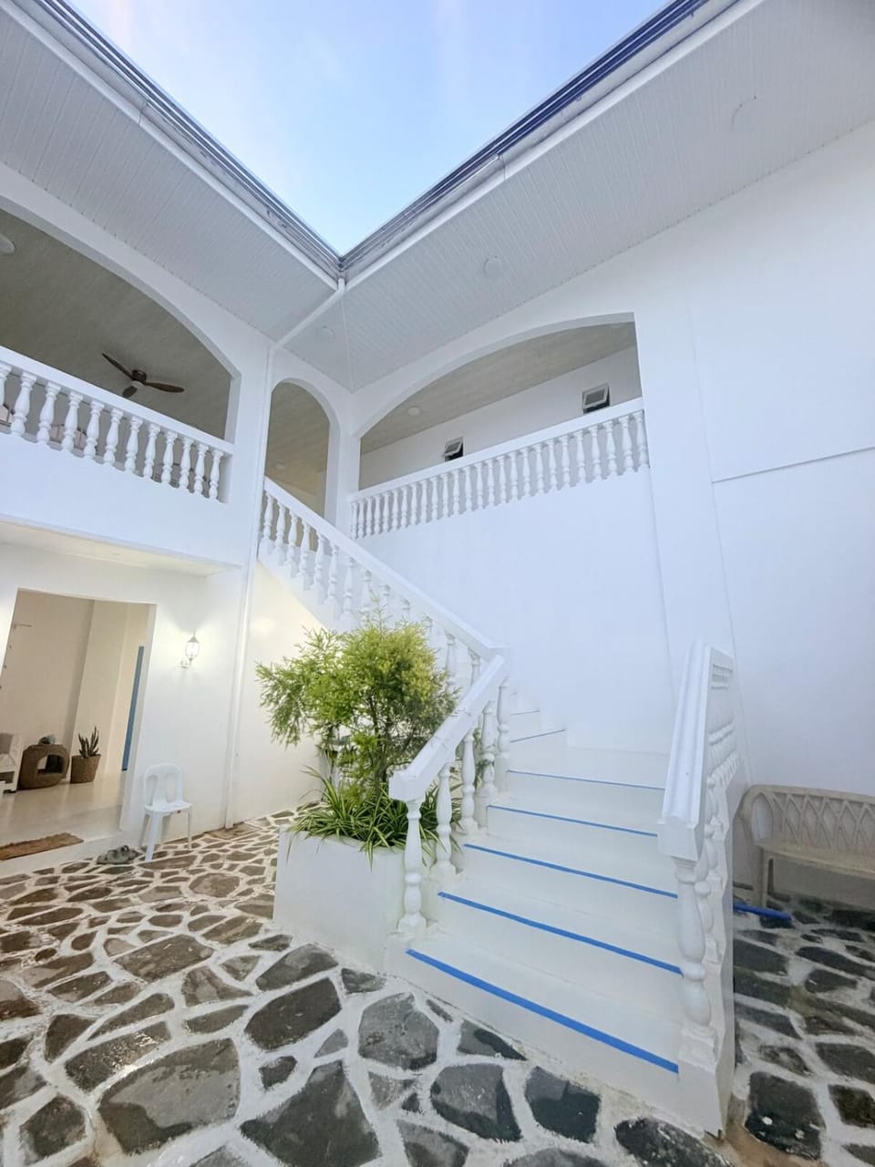 Bahay na Puti Private Villa with pool up to 31 pax Villa in Calabarzon