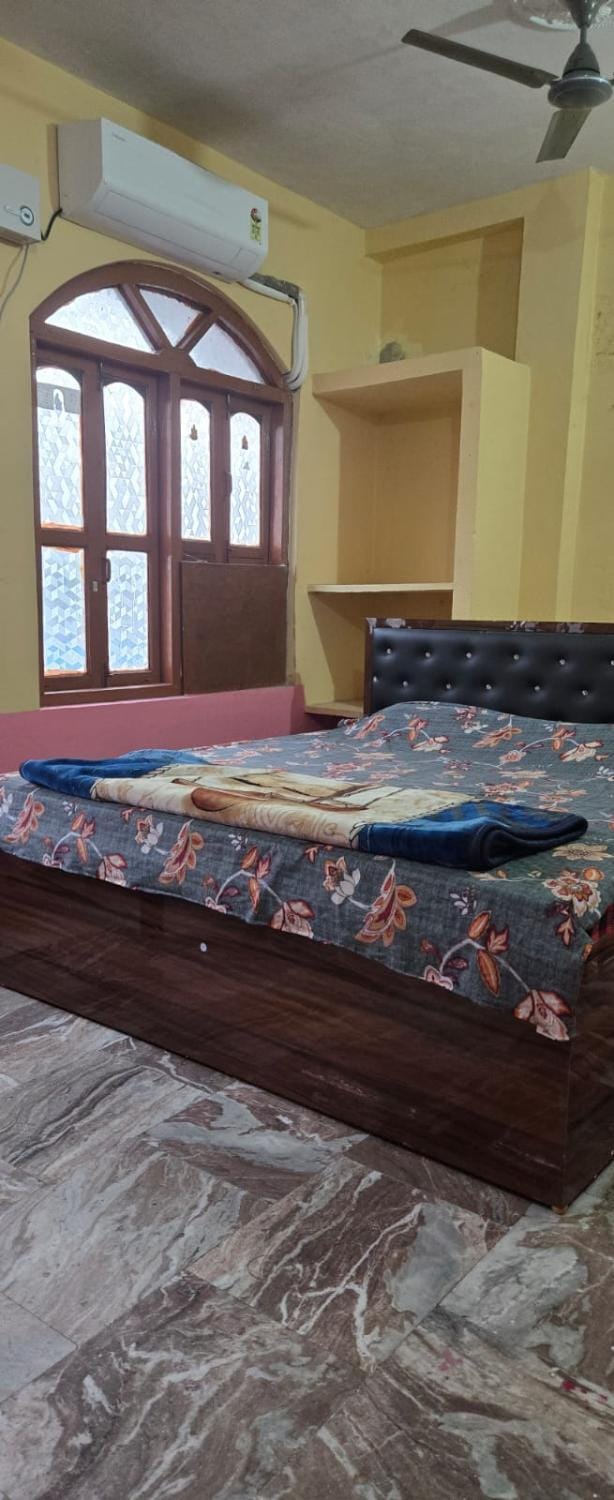 Yoga shaktipeet Guesthouse Bed and Breakfast in India
