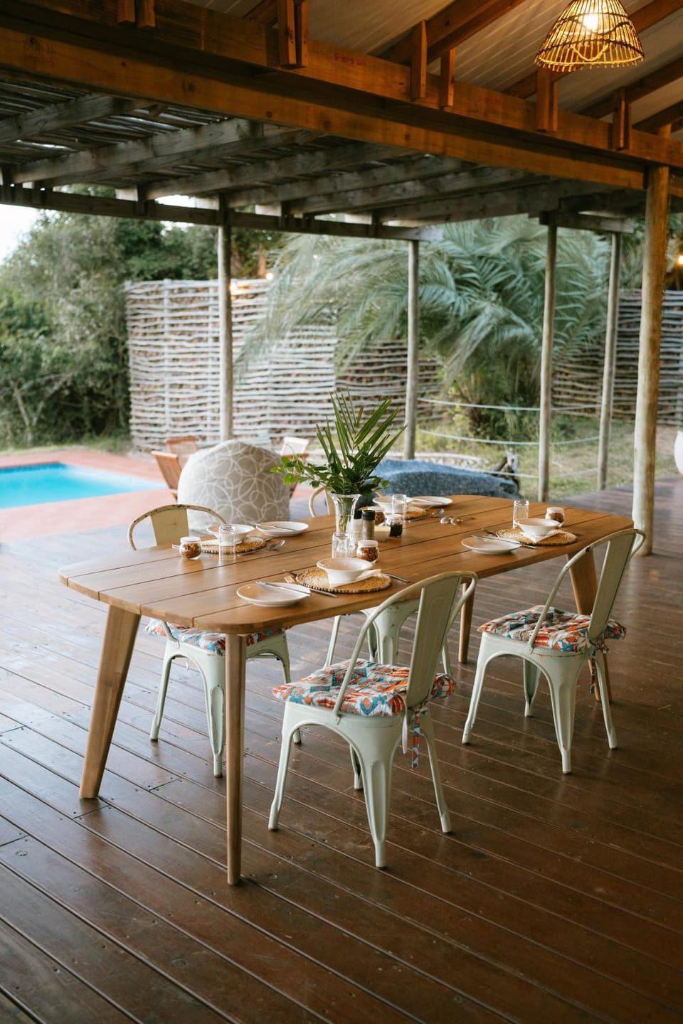Communal lounge/ TV room, Dining area, Pool view, Sea view, Swimming pool