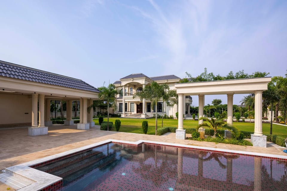 ELIVAAS Prive La Clasico Victorian-Style 5 BHK Villa with Private Pool, Expansive Lawn & Blueblood Bar Villa in Jaipur