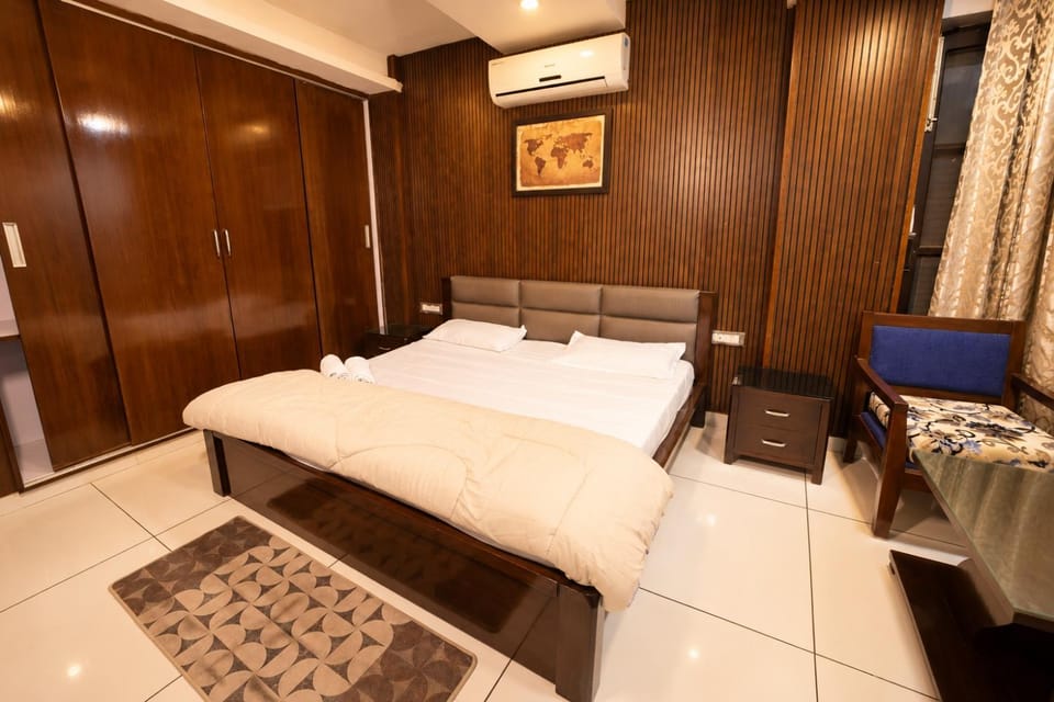 The WildFlower Luxury Stay with Jacuzzi Apartment in Dehradun