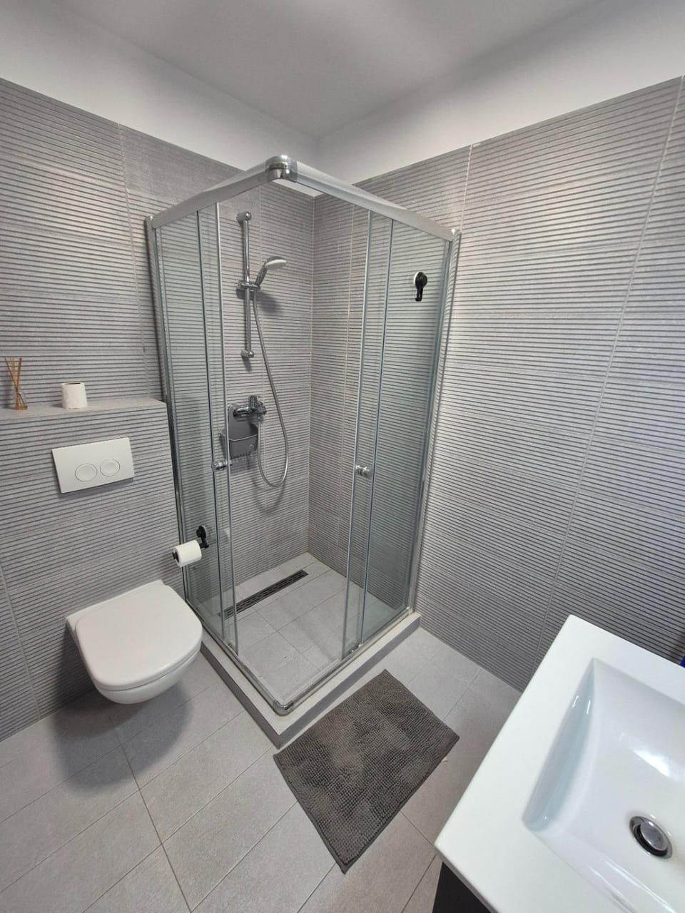 Shower, Toilet, Bathroom