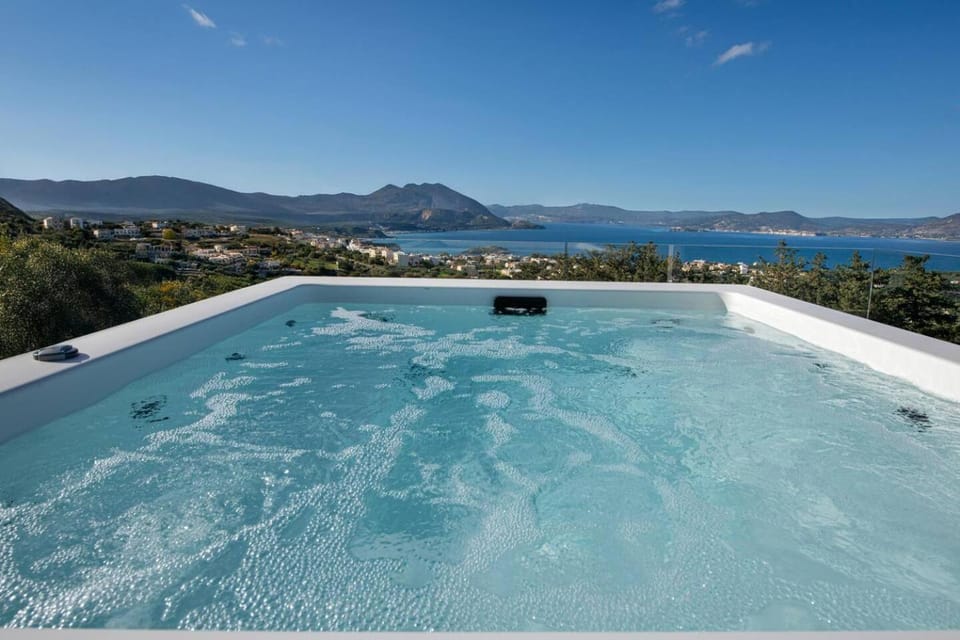 Sea View Villa Infinity Pool Jacuzzi Yoga Deck Gym Villa in Crete Region