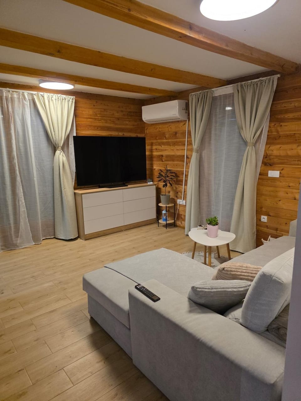 Cozy Village House with Lovely Bathtub House in Zlatibor District, Serbia