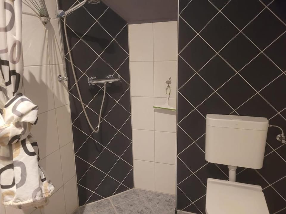 NEU! FeWo Groß-Umstadt mit Balkon Apartment in Hesse