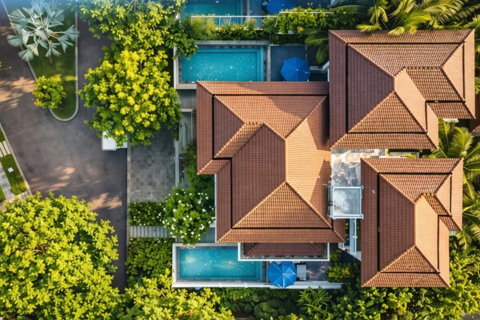 Property building, Day, Bird's eye view, Garden, Garden view, Pool view, Swimming pool, Swimming pool, sunbed