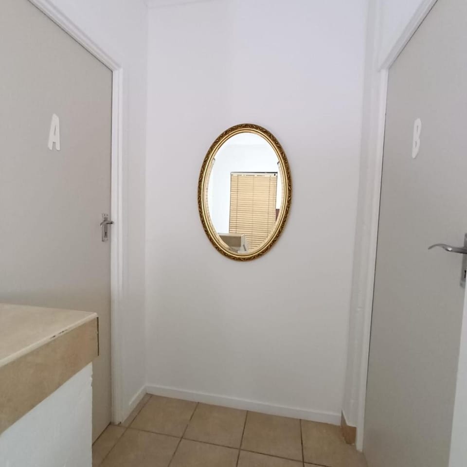 New York in Ferndalr Apartment in Sandton