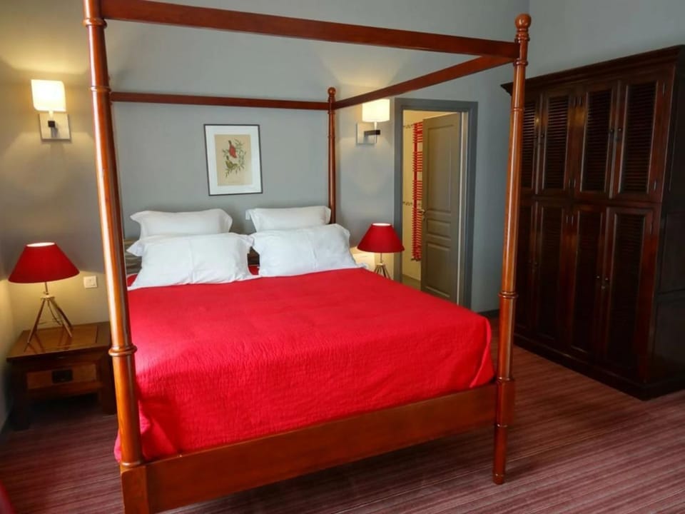 Living room, Bedroom