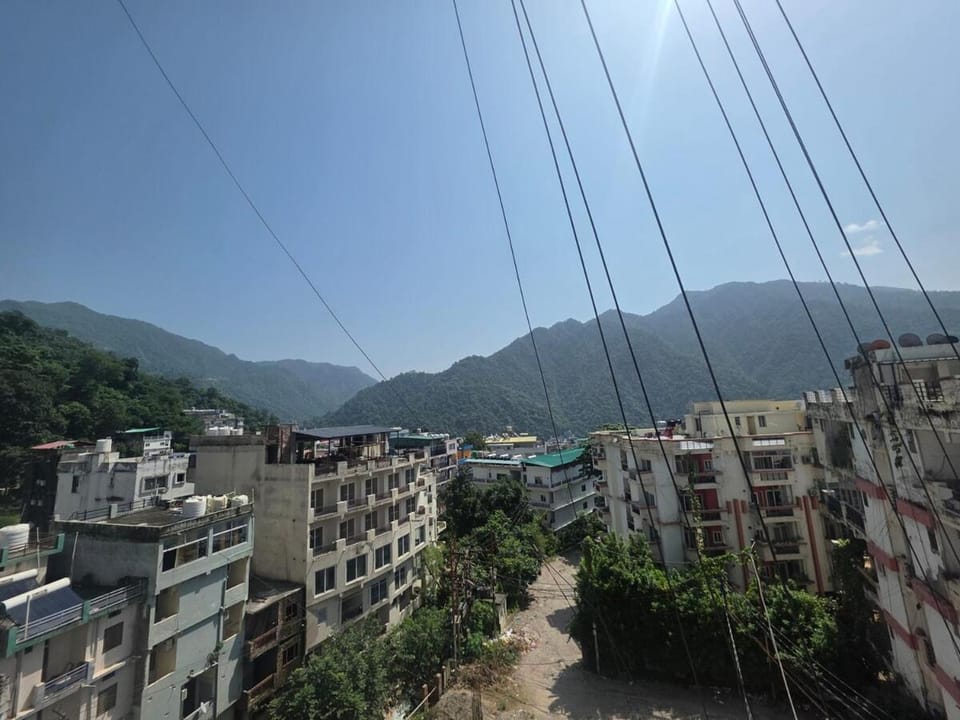 Tranquil Mountain & Ganga View Haven Prashi Stay Apartment in Rishikesh