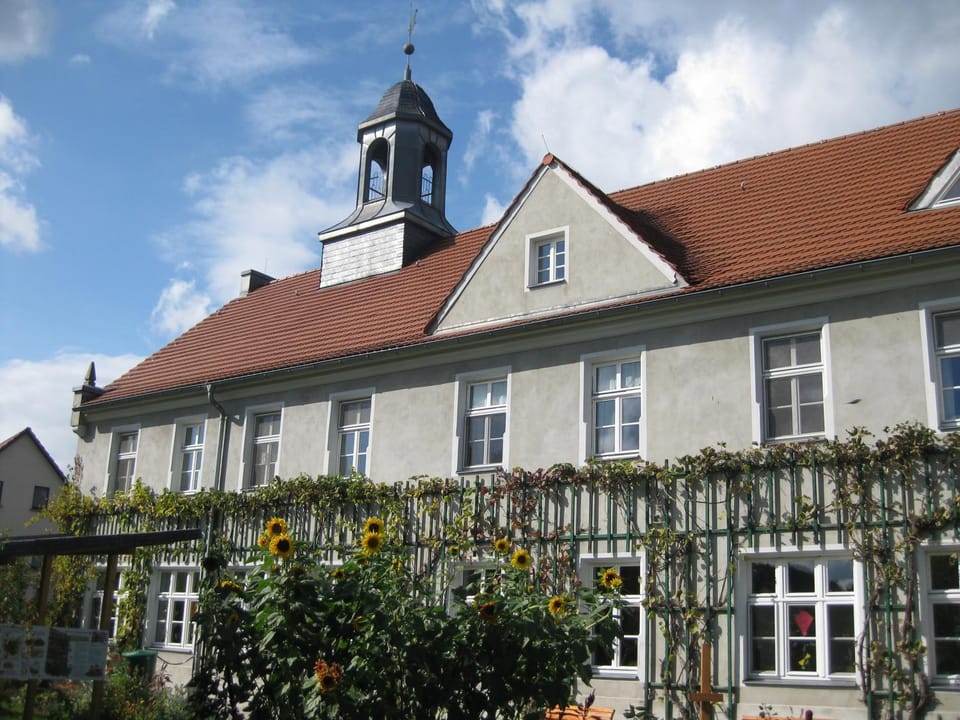 Grüne Landruhe - Zimmer im Schullandheim Grüngräbchen Hostel in Saxony