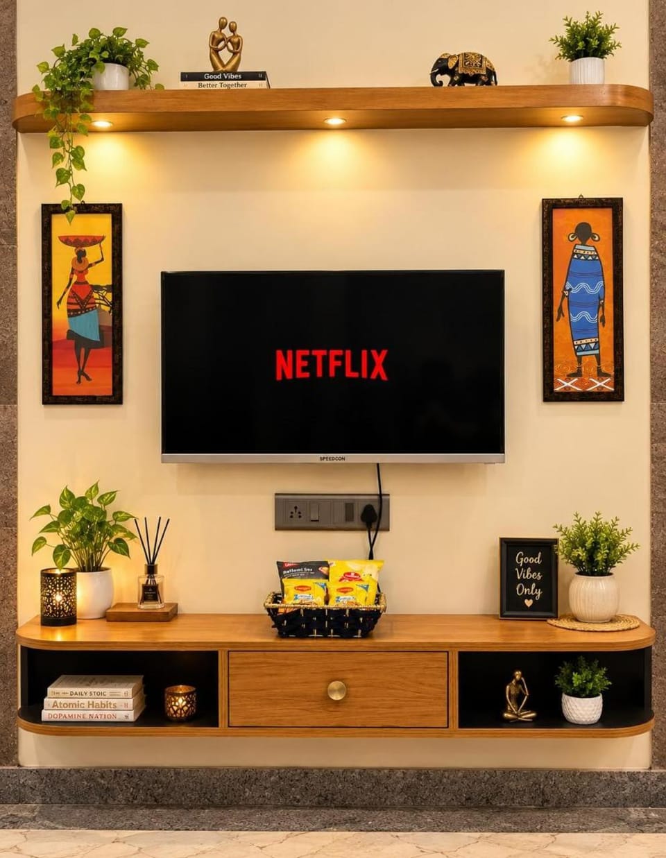 Communal lounge/ TV room