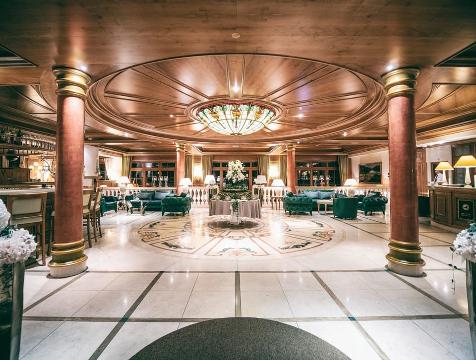 Lobby or reception, Seating area