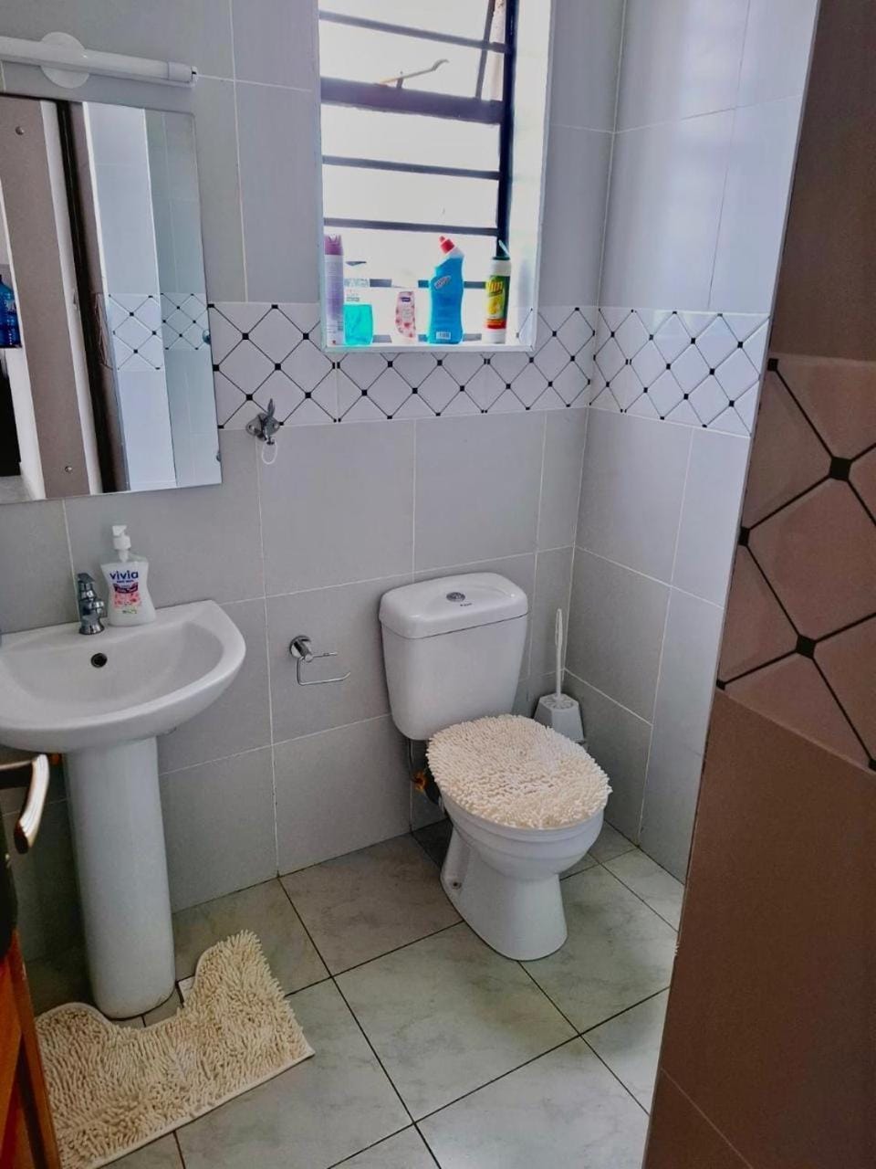 The Aviv Escape Stylish Stay in Kitusuru Apartment in Nairobi