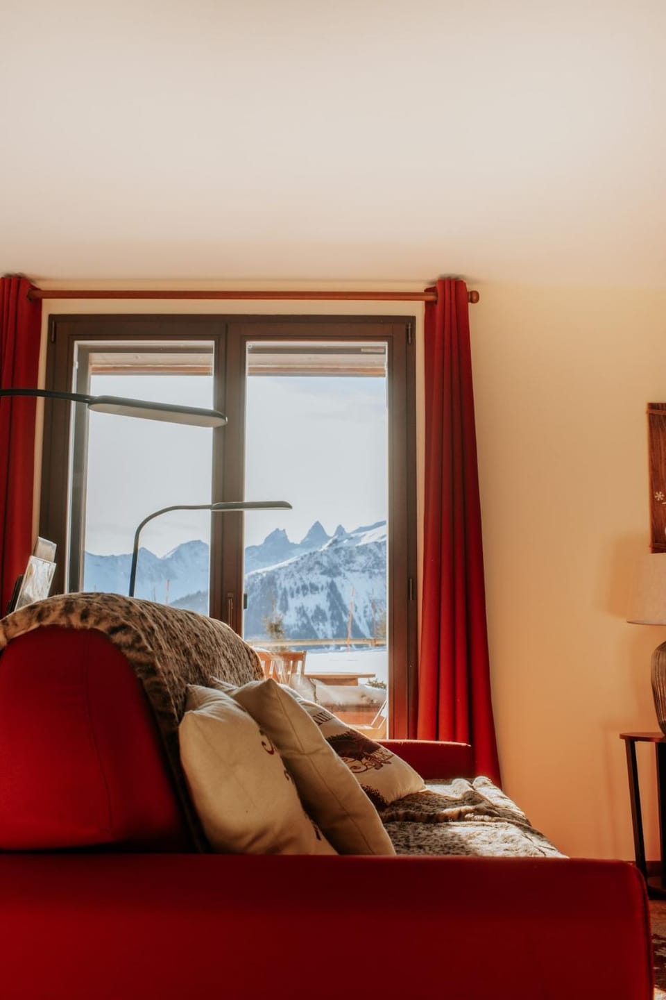 Bed, Natural landscape, Living room, Mountain view