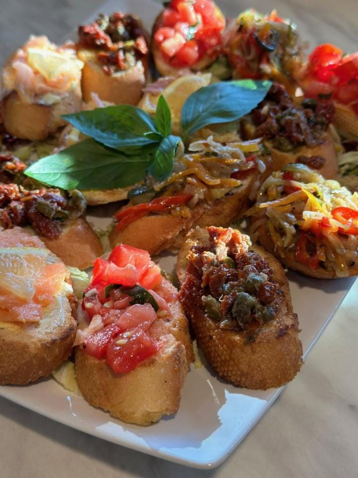 Food and drinks, Food, Lunch, Dinner