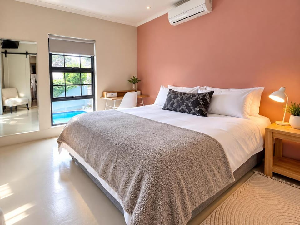 Bed, Bedroom, towels, air conditioner