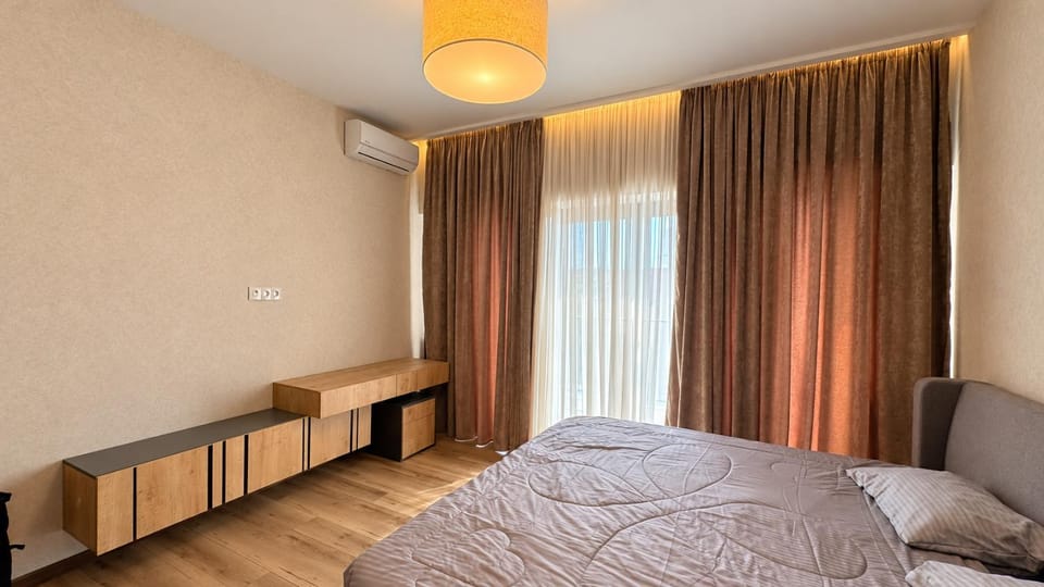 Luxury Duplex Penthouse in Tbilisi Center with Jacuzzi and Stunning Views Apartment in Tbilisi, Georgia