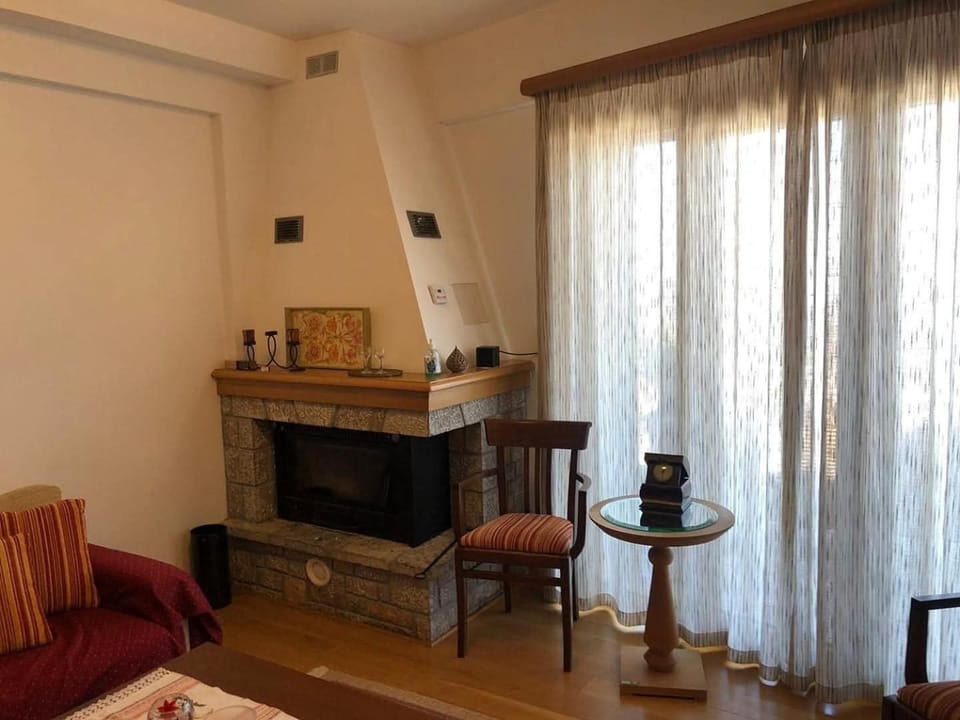 Ξυλο Και Παραδοση House in Greece