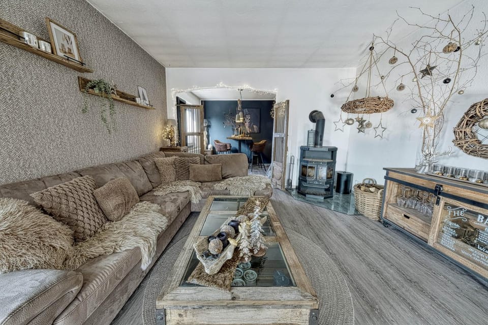 Property building, Living room