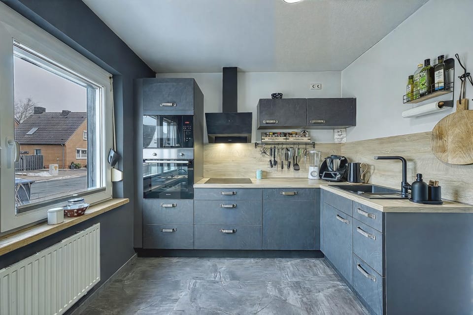 Kitchen or kitchenette, Living room