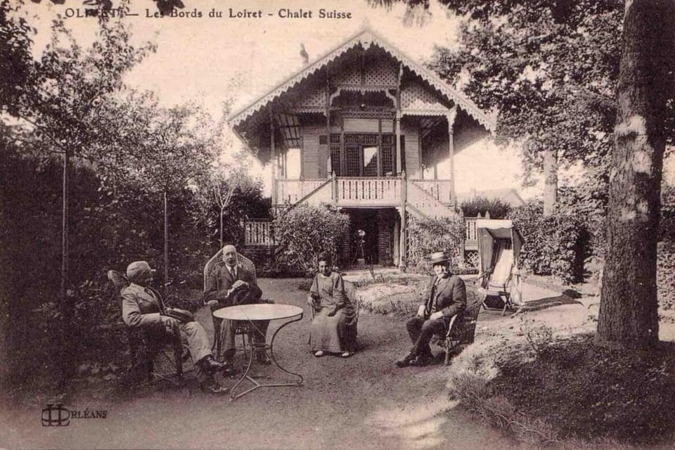 Chalet Olivet a bucolic house on the water House in Orléans