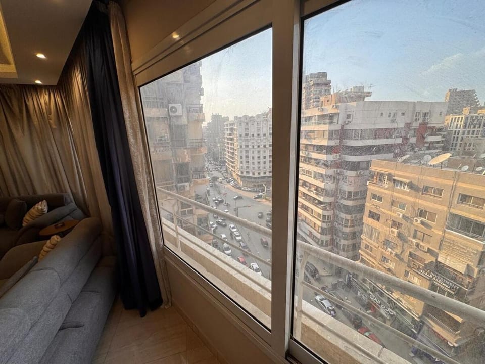 شقه فاخره 3 غرف نوم شارع سوريا الرئيسي المهندسين Apartment in Egypt